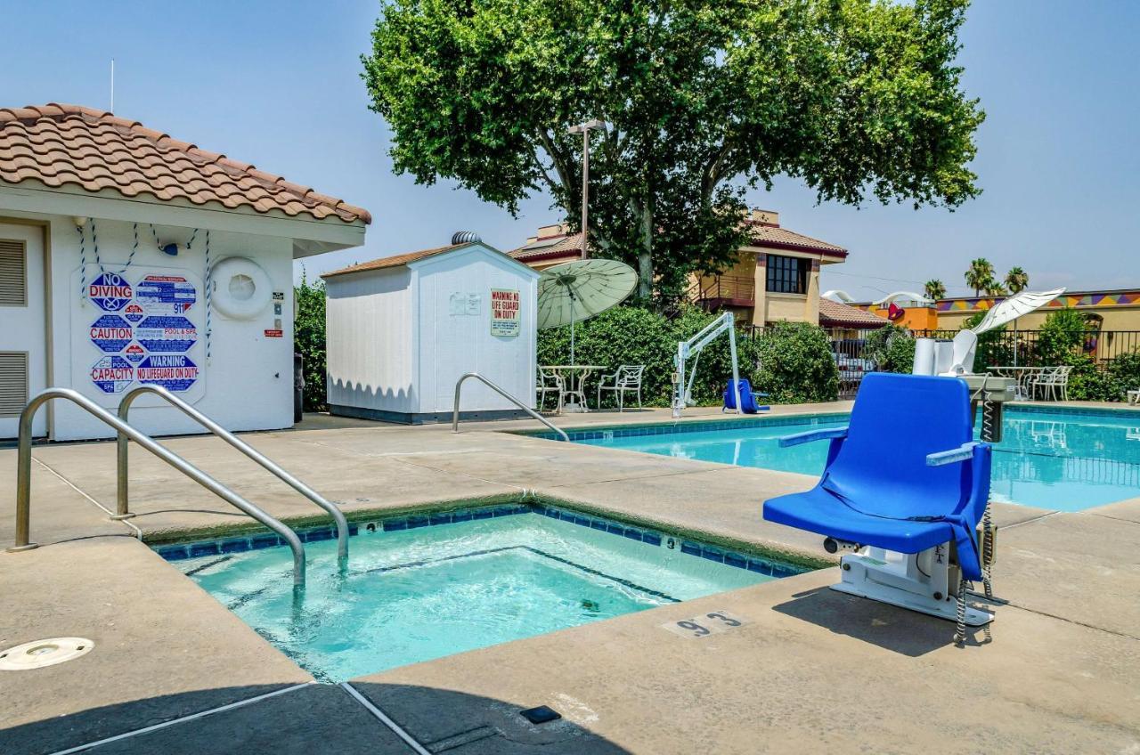 Motel 6 Oakdale, Ca Exterior foto